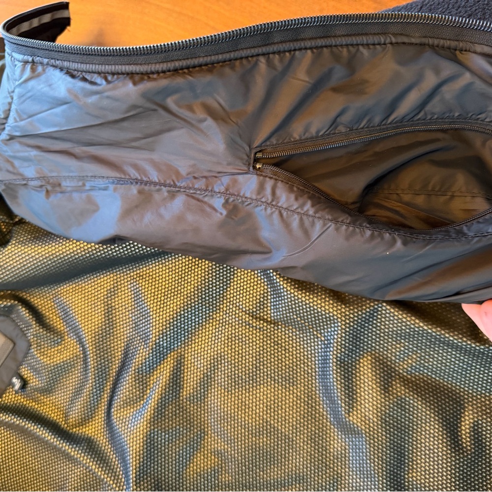 Tumi Black Quilted Puffer Jacket men S - Picture 5 of 11